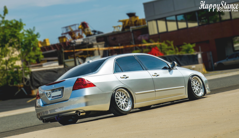 Illustration for article titled Observations from my commute: Stance, yo, edition